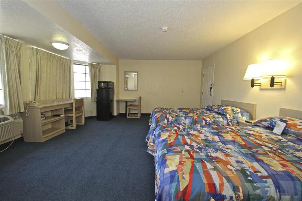Motel 6-Mesa, Az - South Bilik gambar